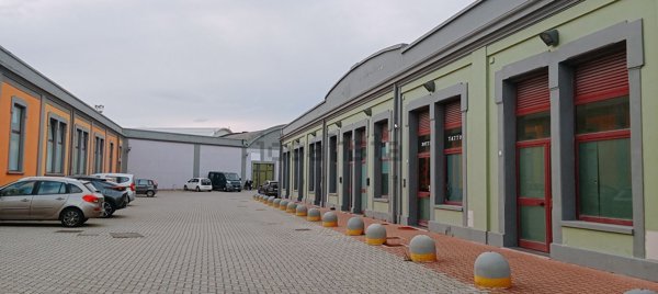 negozio in affitto a Livorno