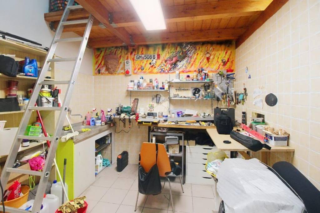 negozio in affitto a Livorno in zona Centro Città