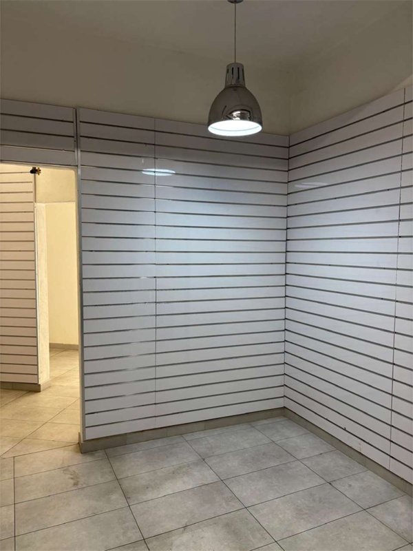 negozio in affitto a Livorno