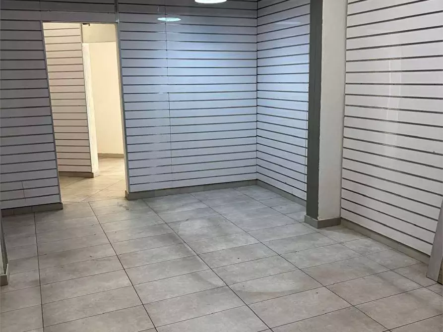 negozio in affitto a Livorno