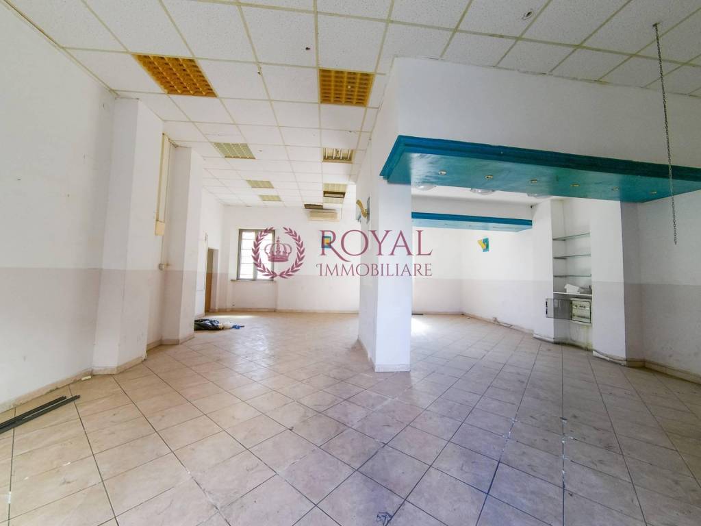 negozio in affitto a Livorno in zona Centro Città