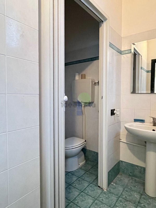 capannone in affitto a Livorno