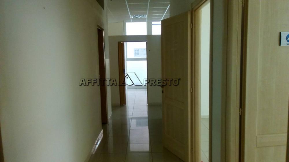 ufficio in affitto a Livorno in zona Centro Città