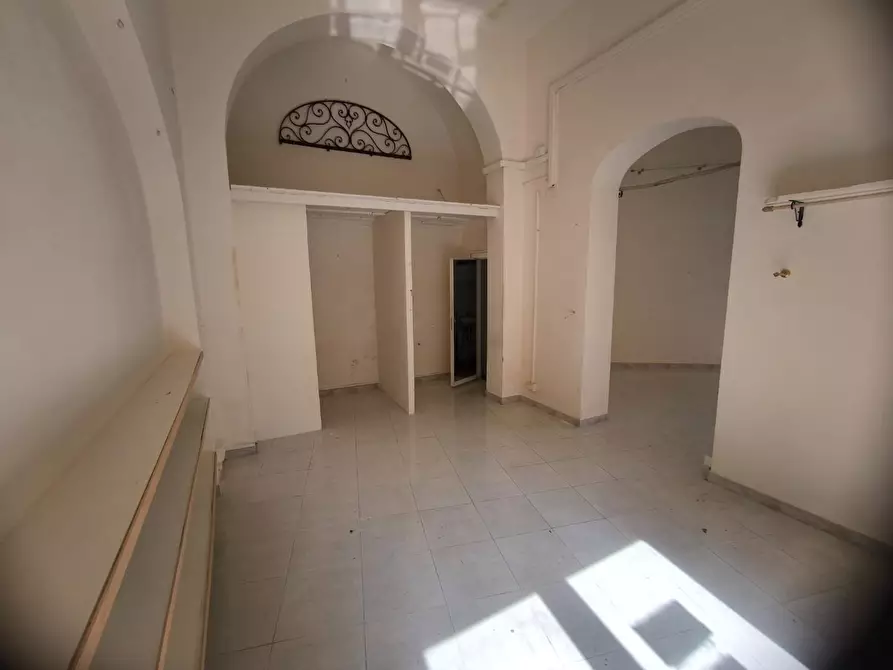 locale commerciale in affitto a Livorno