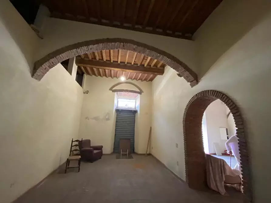 locale commerciale in affitto a Livorno in zona Centro Città