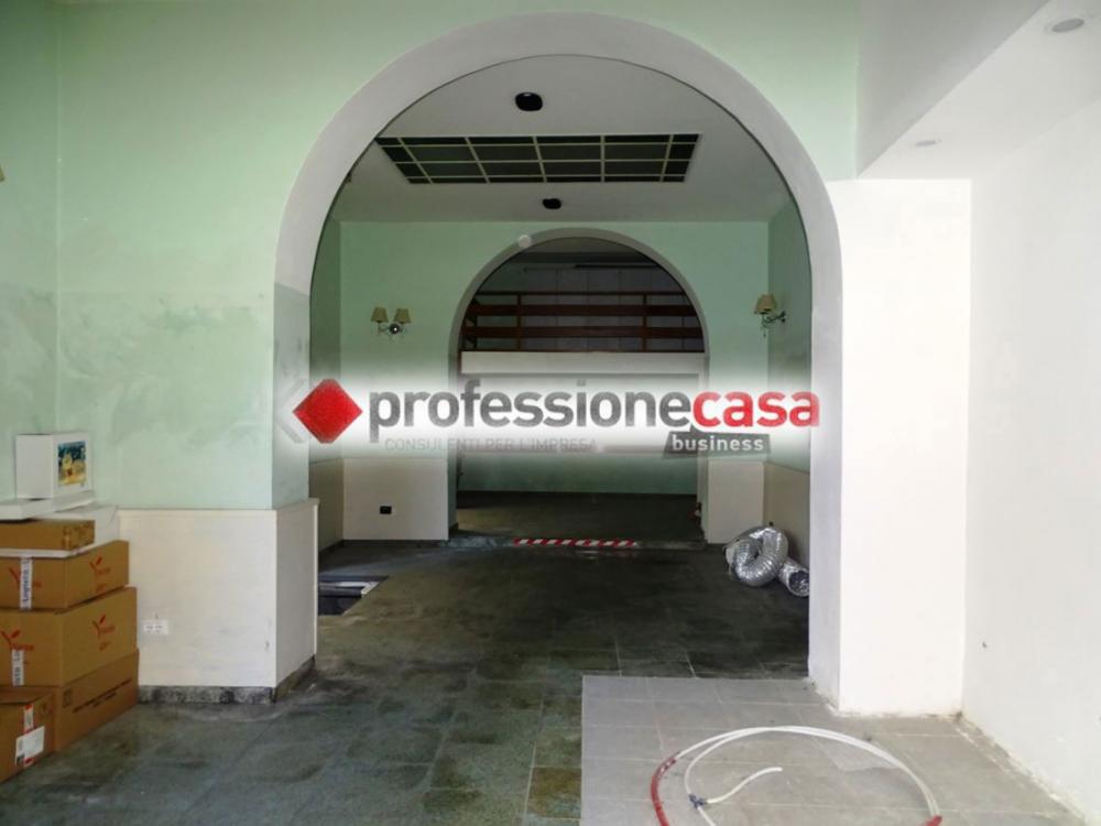 negozio in affitto a Livorno