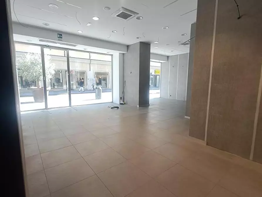 locale commerciale in affitto a Livorno in zona Centro Città