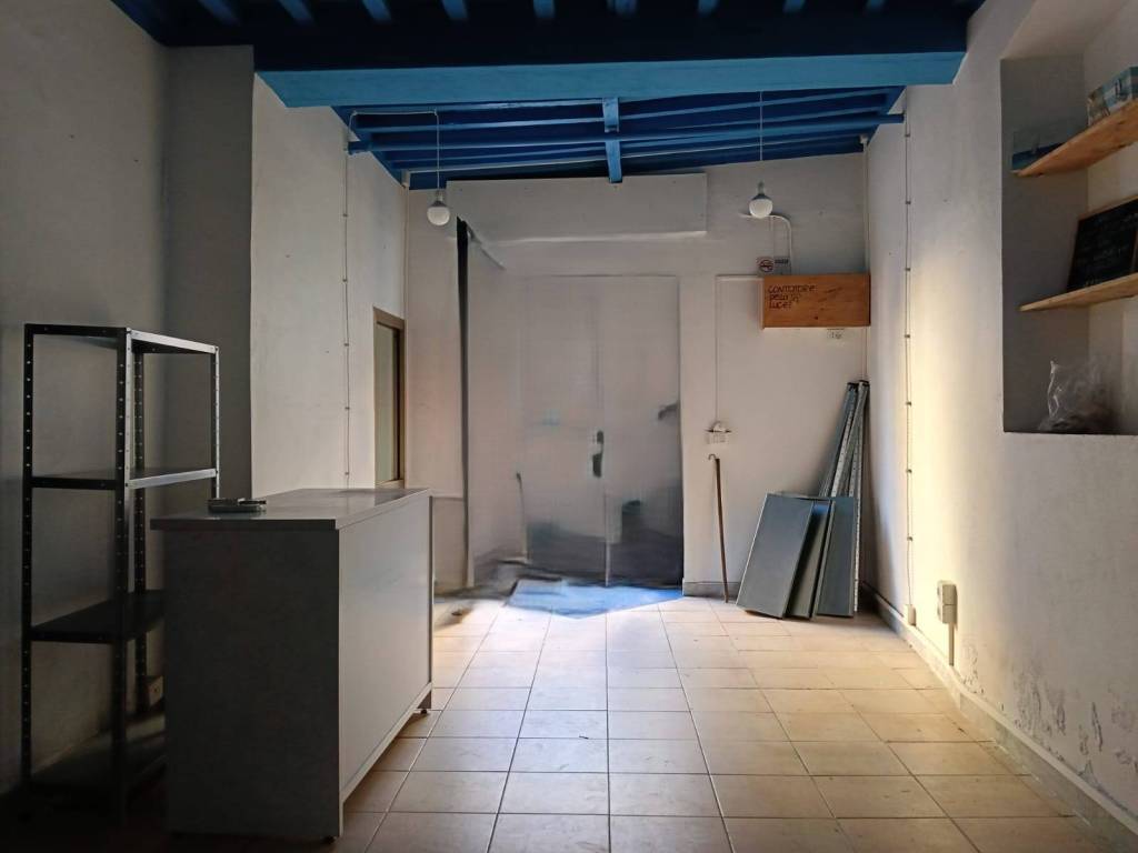 negozio in affitto a Livorno