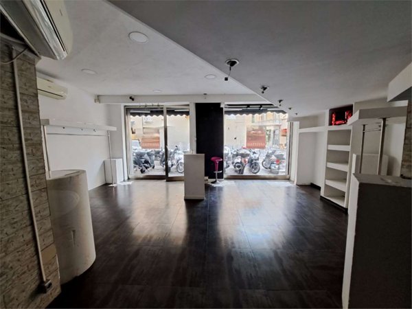 negozio in affitto a Livorno