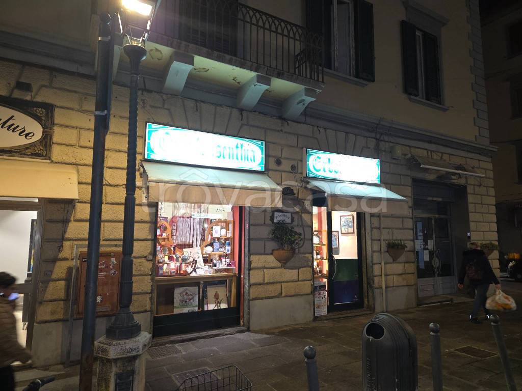 negozio in affitto a Livorno