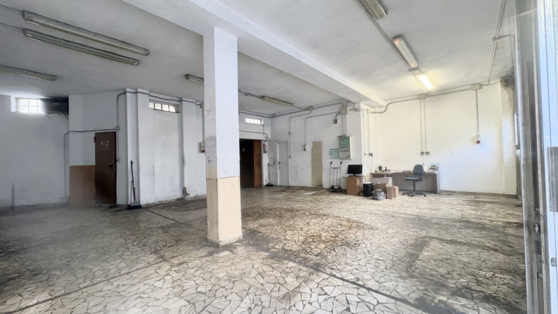 negozio in affitto a Livorno in zona Centro Città