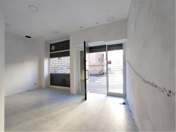 negozio in affitto a Livorno