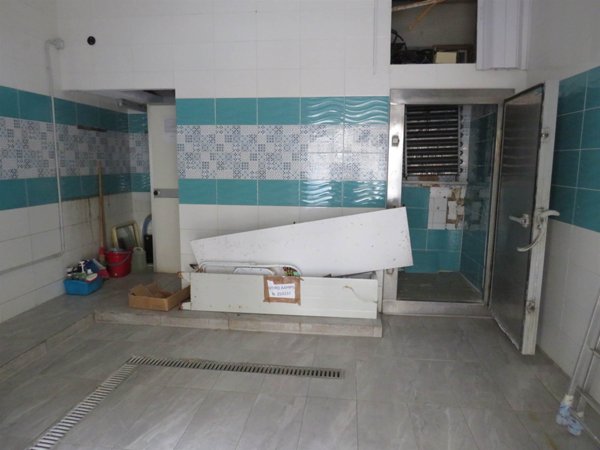 negozio in affitto a Livorno