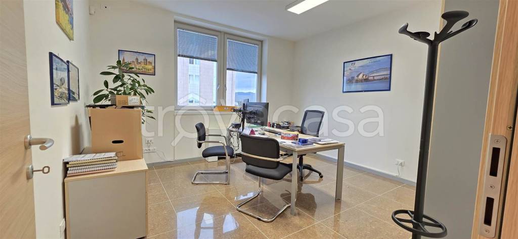 ufficio in affitto a Livorno in zona Padula