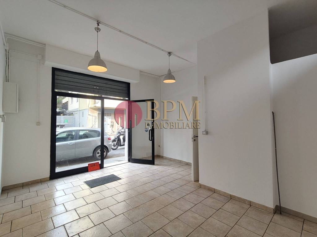 negozio in affitto a Livorno