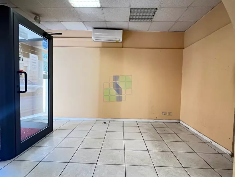 capannone in affitto a Livorno