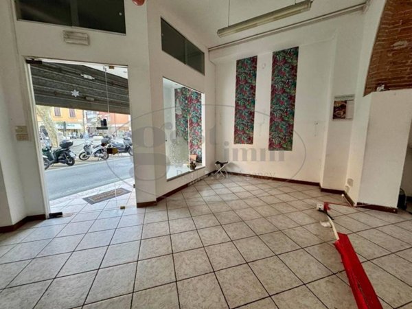 negozio in affitto a Livorno in zona Centro Città