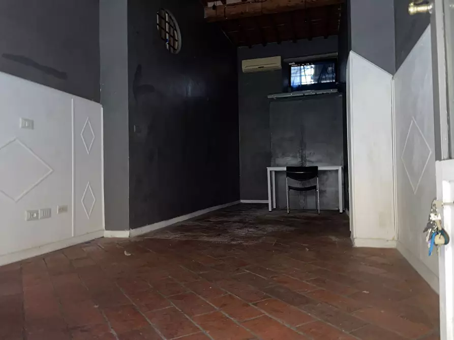 negozio in affitto a Livorno in zona Centro Città