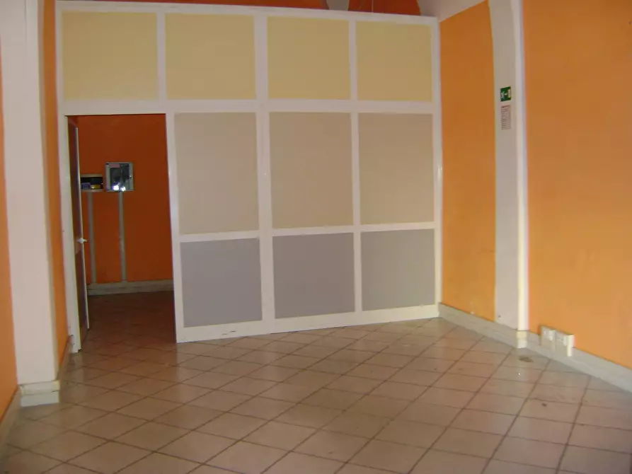 negozio in affitto a Livorno in zona Centro Città