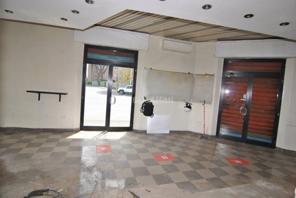 locale commerciale in affitto a Livorno in zona Ospedale