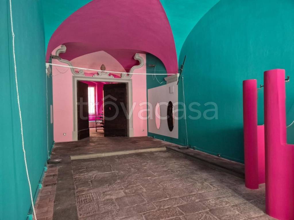 locale commerciale in affitto a Livorno