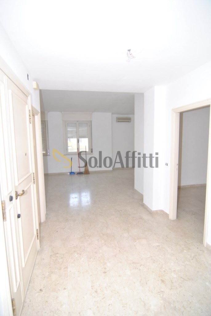 appartamento in affitto a Livorno in zona Lungomare