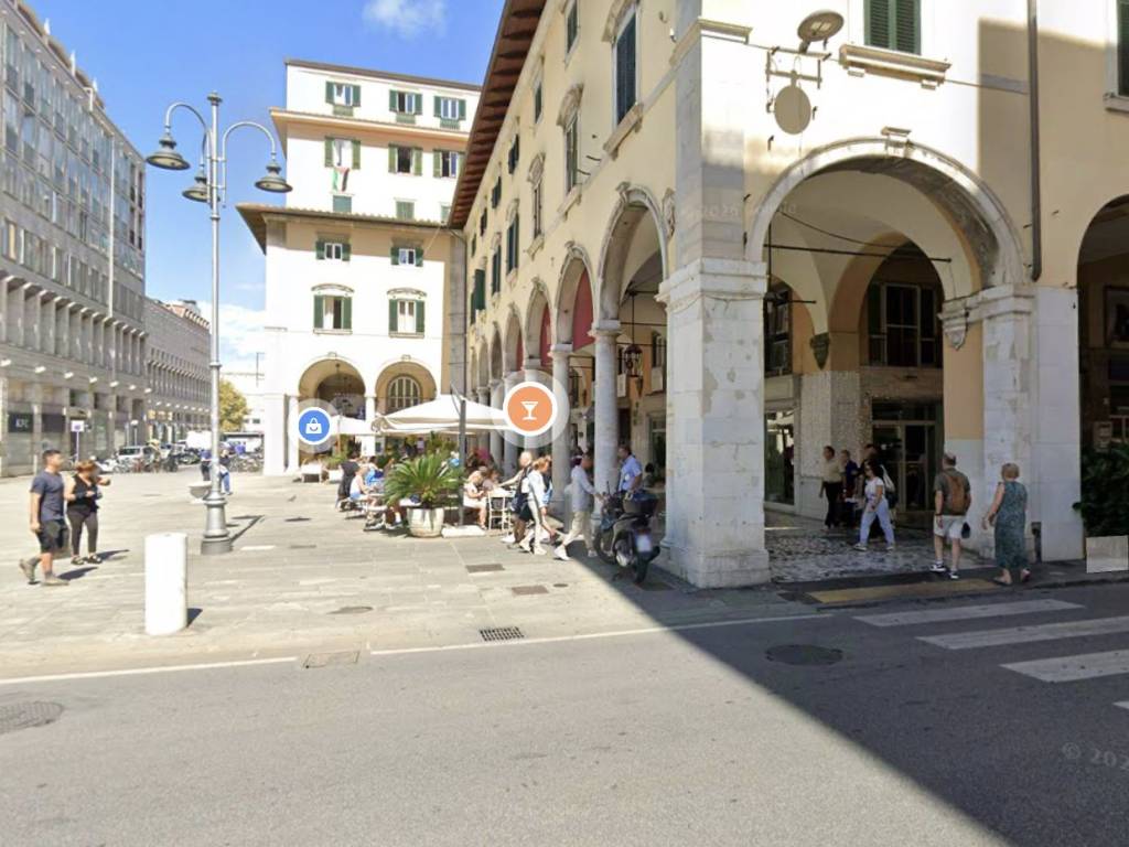 negozio in affitto a Livorno in zona Centro Città