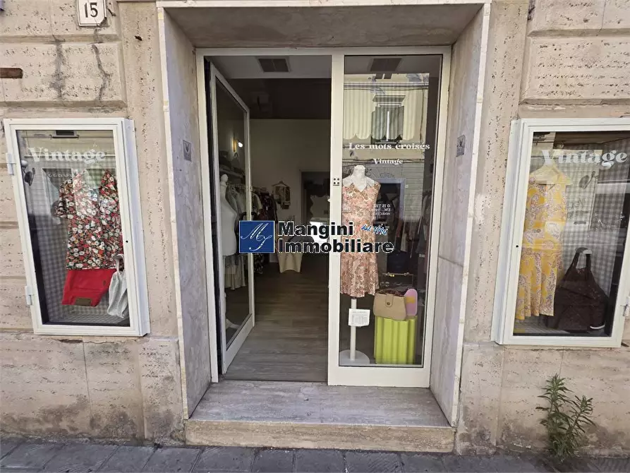 negozio in affitto a Livorno