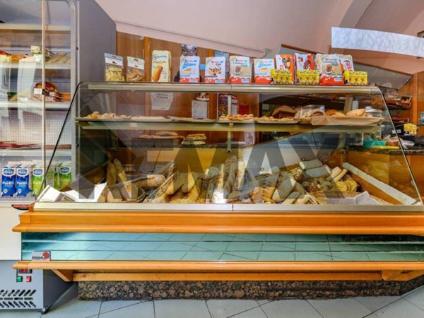 negozio in affitto a Livorno