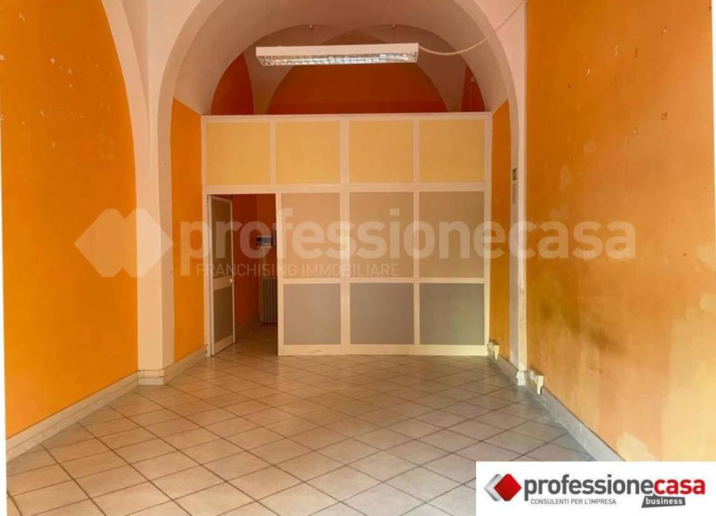 negozio in affitto a Livorno in zona Centro Città