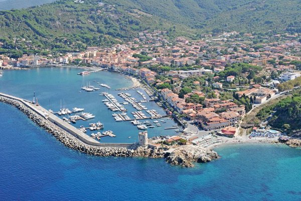 negozio in affitto a Marciana Marina