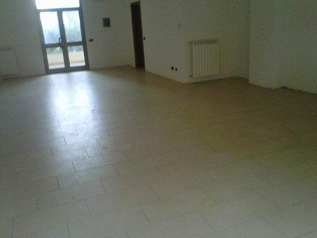 ufficio in affitto a Piombino in zona Gagno