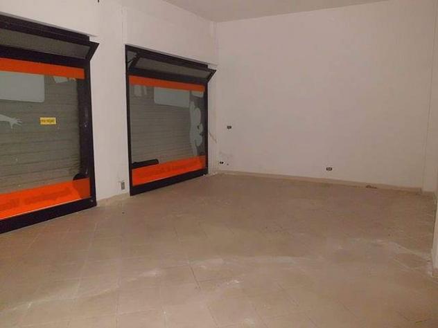 negozio in affitto a Piombino in zona Gagno