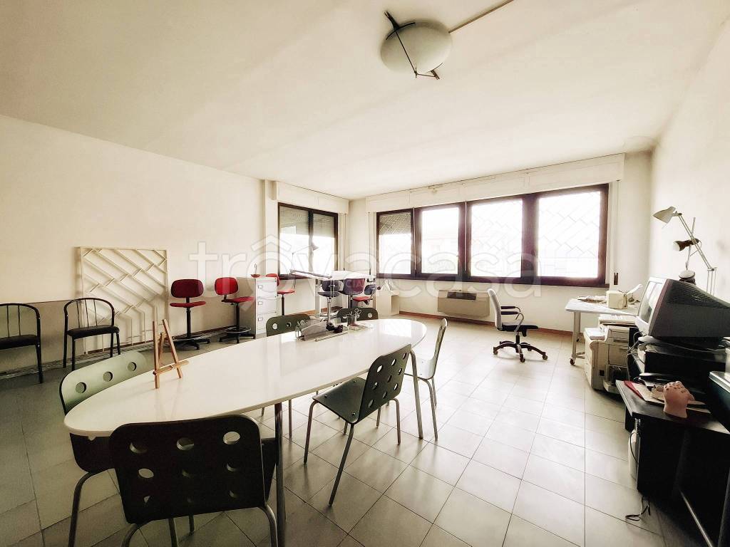 appartamento in affitto a Piombino in zona Fiorentina