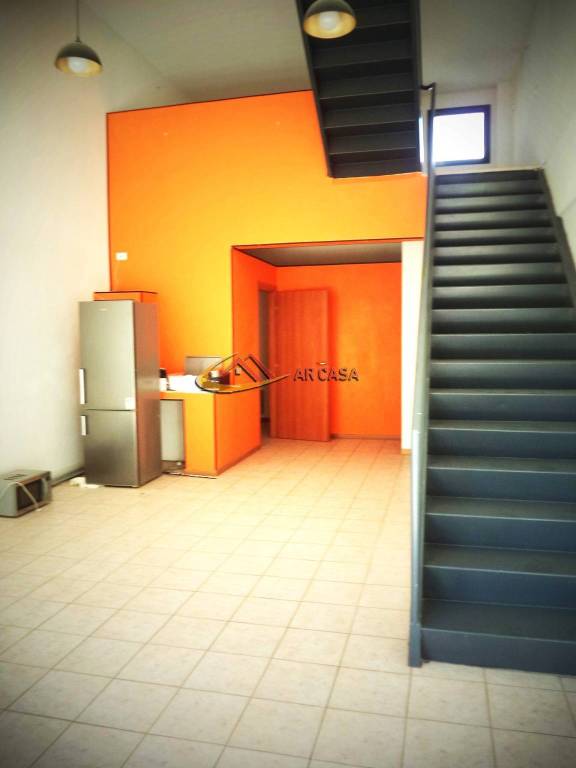 negozio in affitto a Piombino in zona Fiorentina