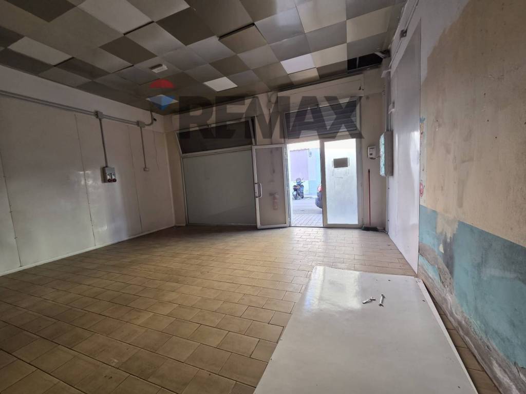 negozio in affitto a Piombino