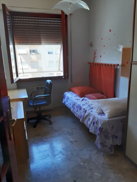 camera singola in affitto a Piombino in zona Gagno