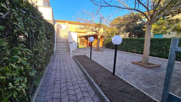 casa indipendente in affitto a Rosignano Marittimo in zona Vada