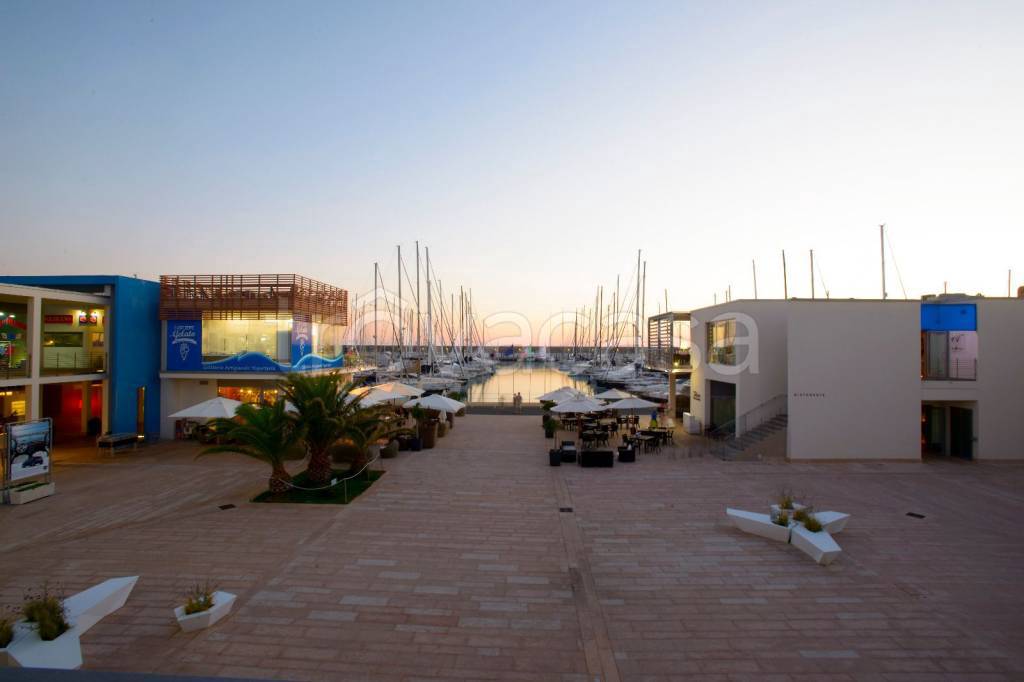 negozio in affitto a Rosignano Marittimo in zona Rosignano Solvay