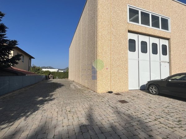 locale commerciale in affitto a San Vincenzo