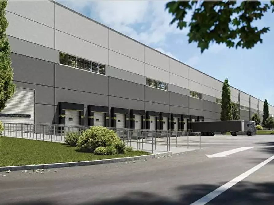 locale di sgombero in affitto a Galliate