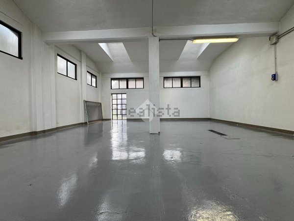 capannone in affitto a Galliate