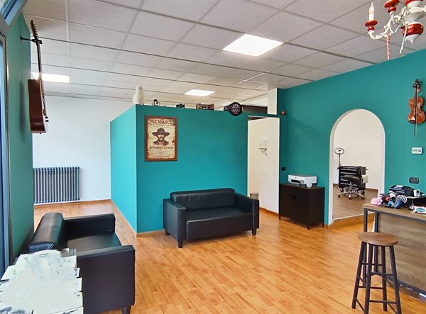 negozio in affitto a Gozzano