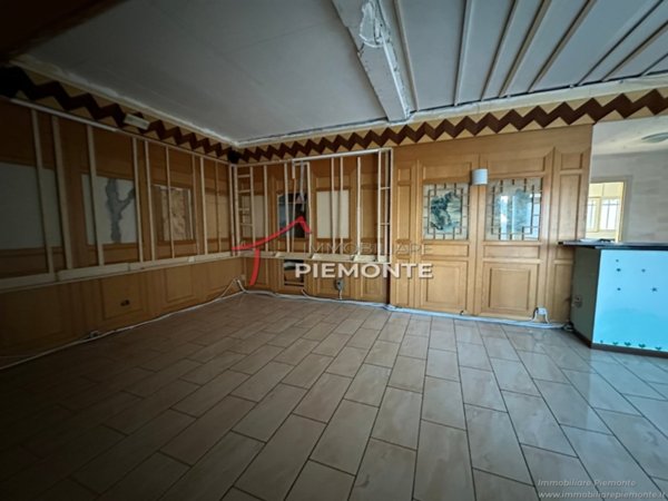 locale commerciale in affitto a Grignasco