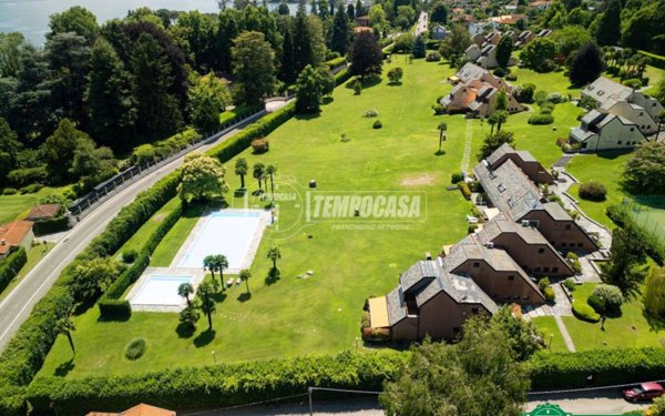 appartamento in affitto a Lesa in zona Solcio