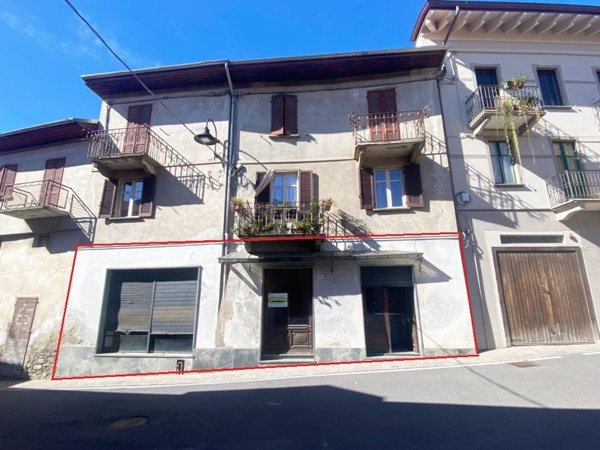 locale commerciale in affitto a Massino Visconti