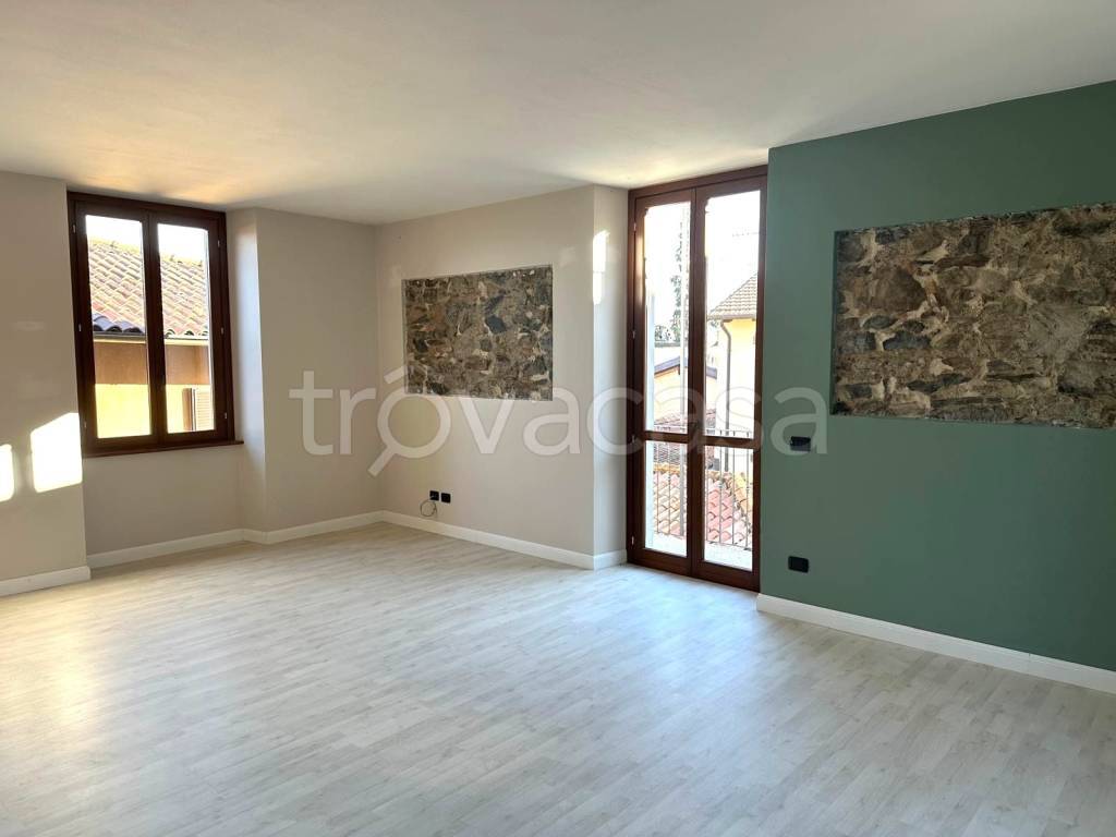 appartamento in affitto a Meina