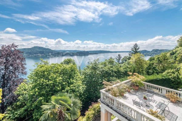 casa indipendente in affitto a Meina