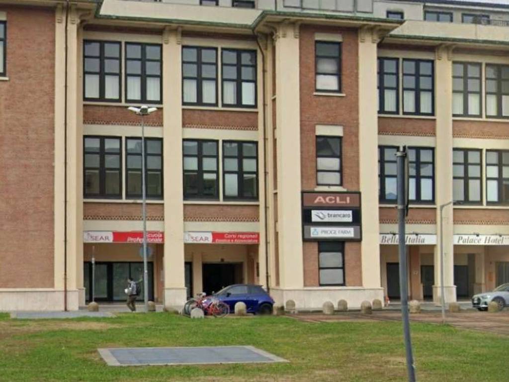 ufficio in affitto a Novara in zona zona Sant'Agabio