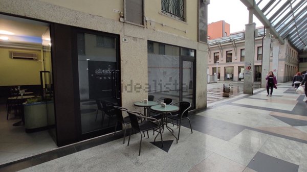 negozio in affitto a Novara in zona Centro Città